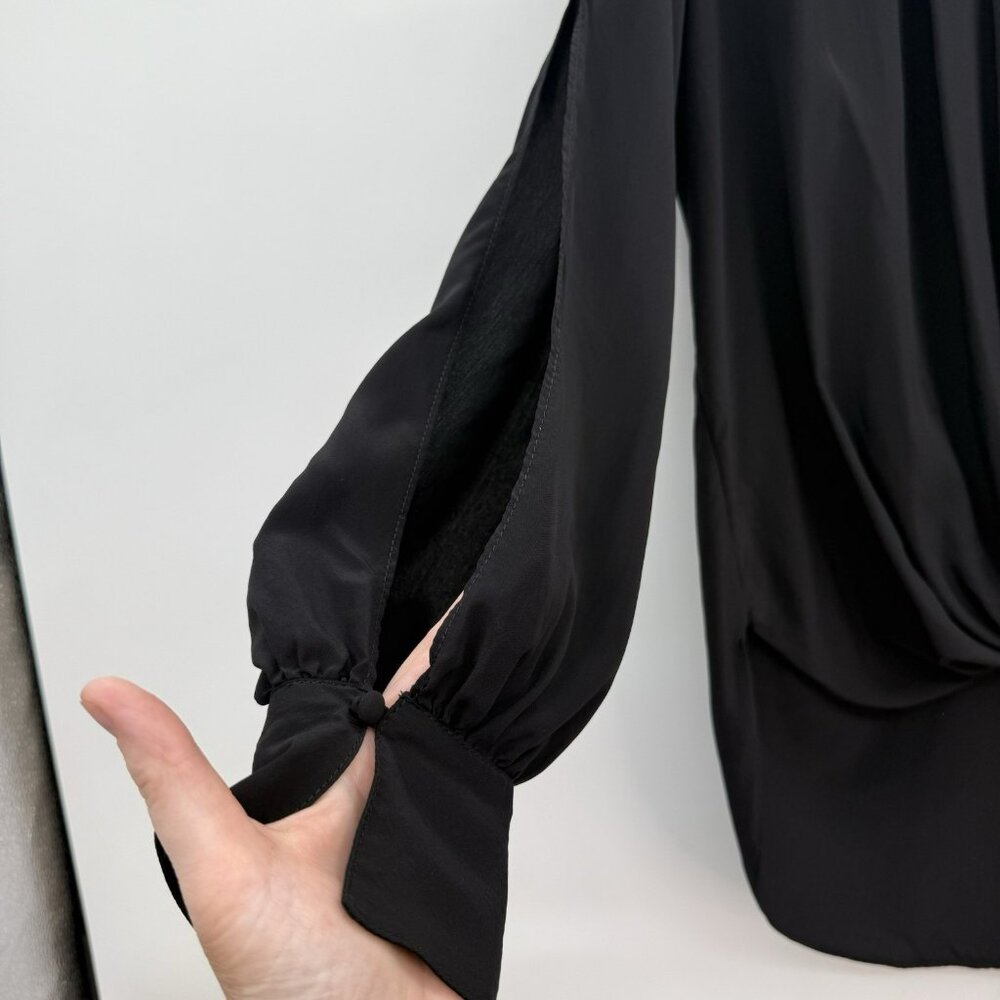 7 For All Mankind Silk Blend Top Womens Small Black Drapey Blouse V Neck Hi‎ Low - Picture 3 of 8